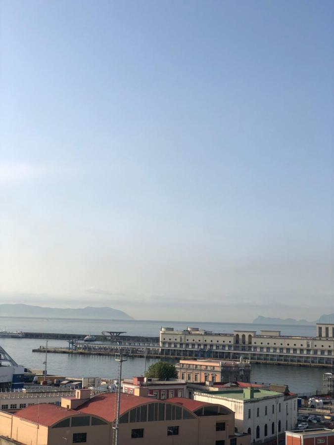 Marina Sky 8 * Napoli